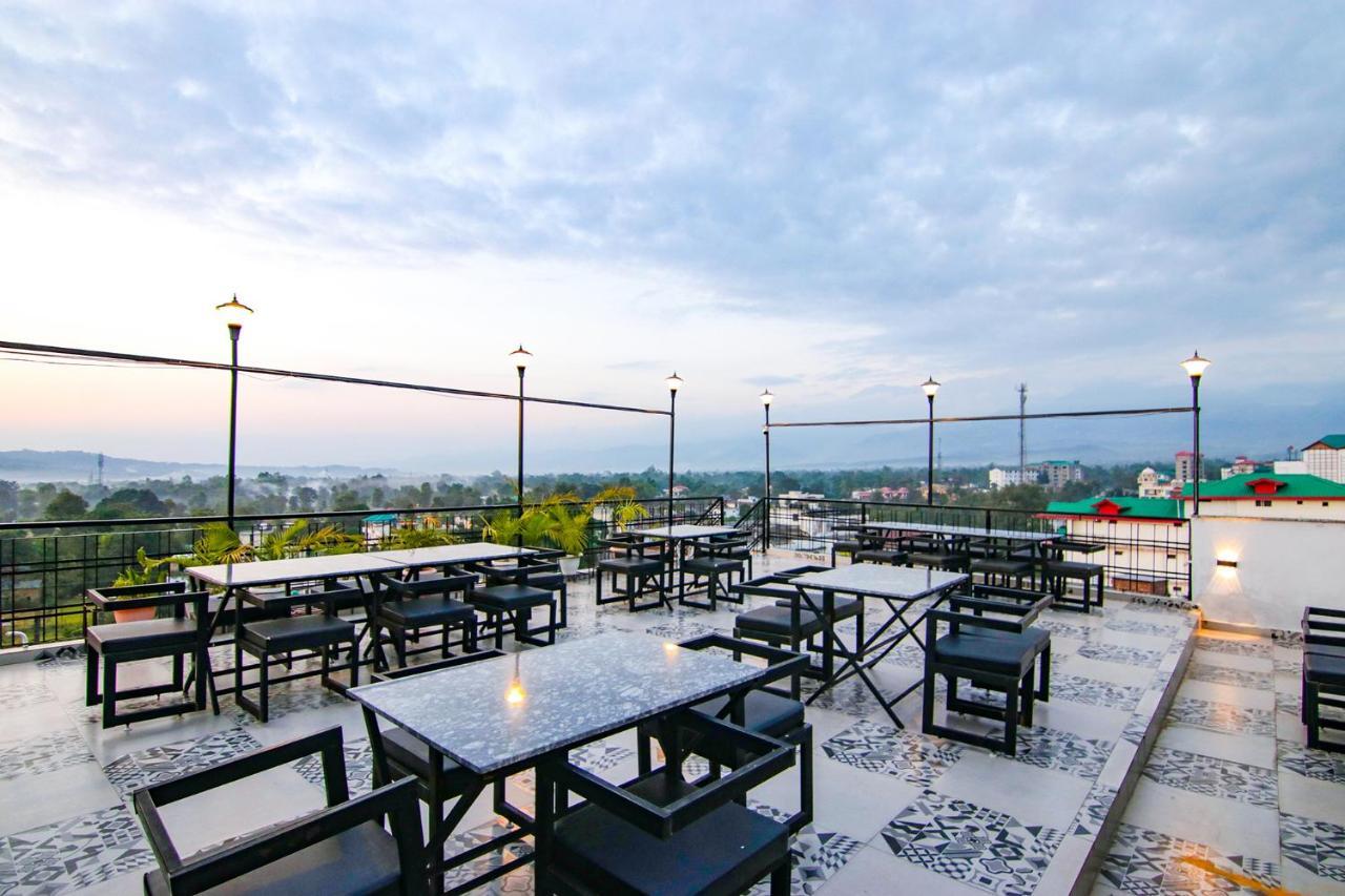 Fabhotel Grover 康格拉 外观 照片