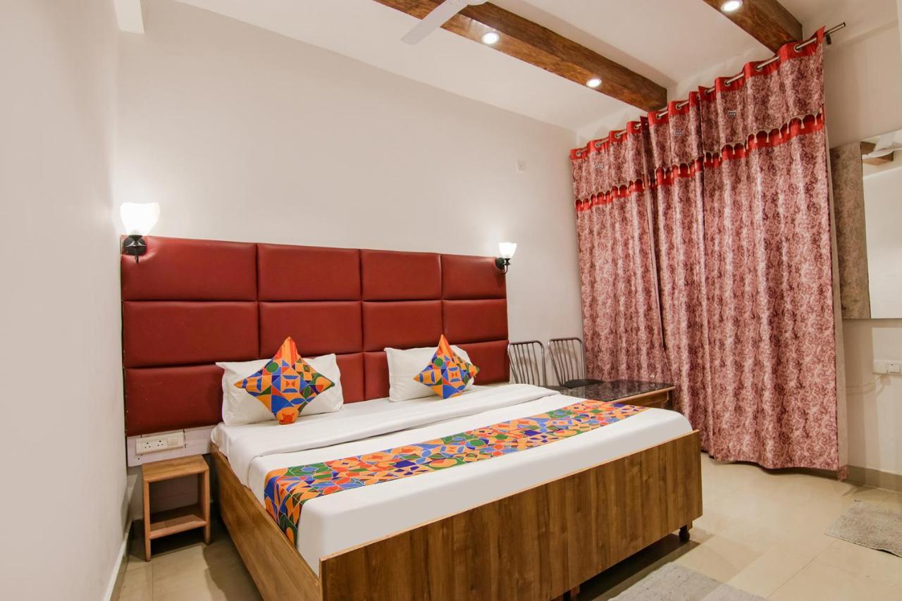 Fabhotel Grover 康格拉 外观 照片