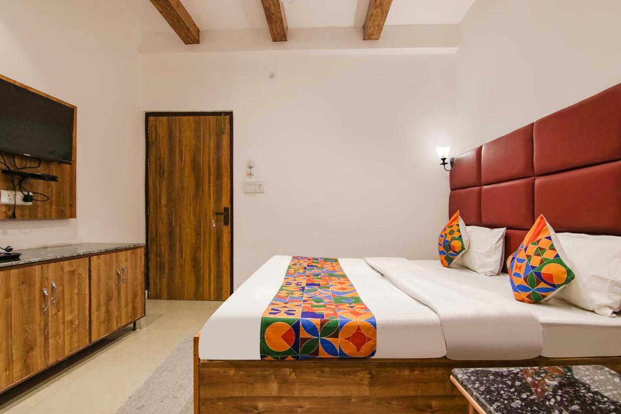 Fabhotel Grover 康格拉 外观 照片